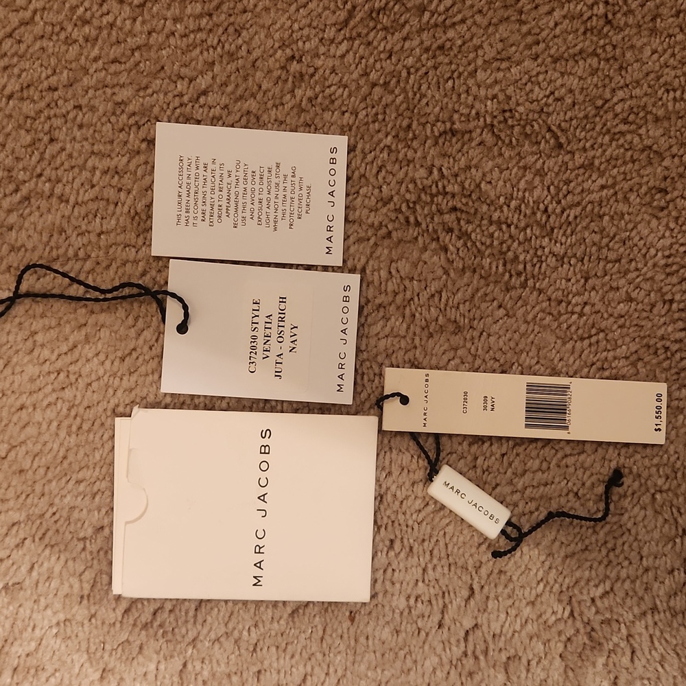 Marc Jacobs Handbag - Picture 12 of 14